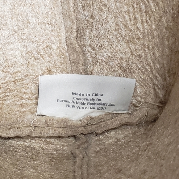 Barnes & Noble Large Tote Bag Faux Fur - Picture 4 of 12